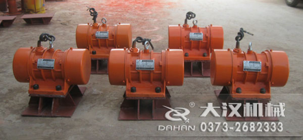 �}�����늙C